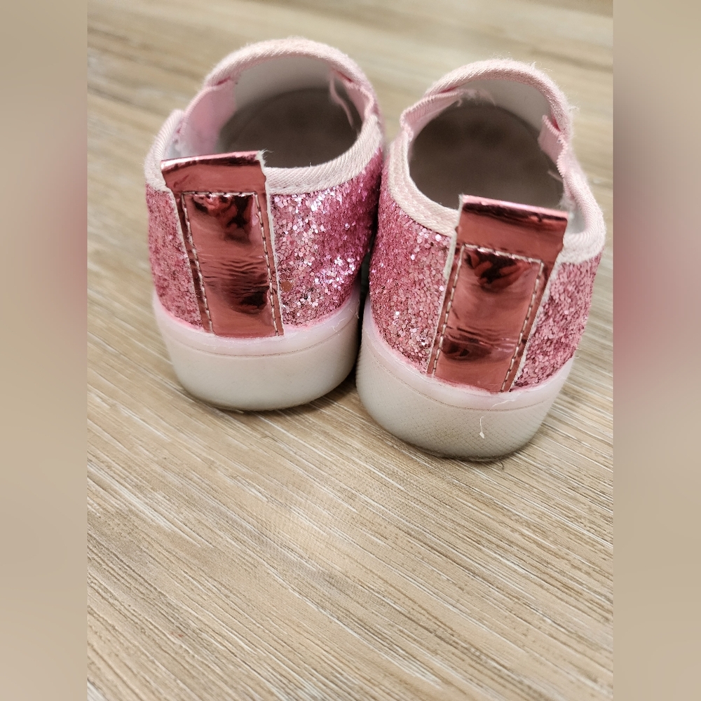Shoes - Picture 4 of 4